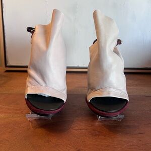 Balenciaga Cream and Burgundy Buttery Soft Leather Mules